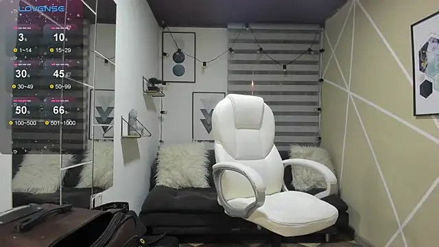 Enma  clark online show from 03-24-26, 03:33