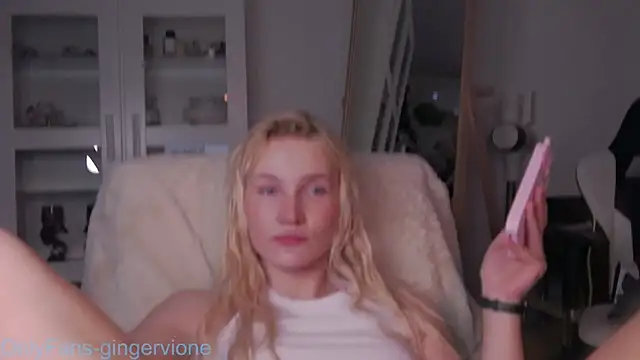 ginger vi online show from 12-22-24, 02:49