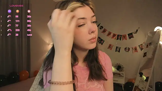 Vanessa Walters online show from 10-25-25, 03:03