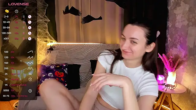 annacooleman online show from 10-30-25, 02:13