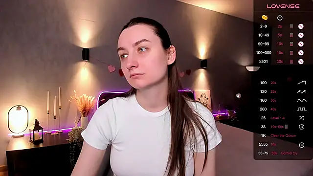 Snapshot of annacooleman chatting on 04-21-26, 02:04 annacooleman online show from 04-21-26, 02:04