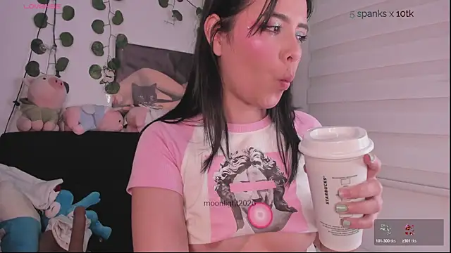 moonliiiight1 online show from 01-17-26, 12:04