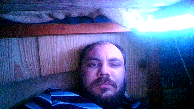 Snapshot of ZARRENAAR3 chatting on 02-02-25, 10:06 ZARRENAAR3 online show from 02-02-25, 10:06