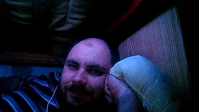 Snapshot of ZARRENAAR3 chatting on 02-03-25, 10:43 ZARRENAAR3 online show from 02-03-25, 10:43