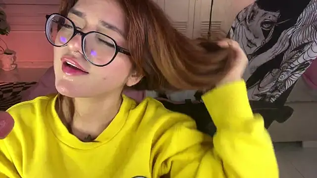Snapshot of SweetJennaa chatting on 03-08-25, 07:16 SweetJennaa online show from 03-08-25, 07:16