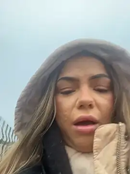 Snapshot of chelsiekink3 chatting on 12-13-24, 02:05 chelsiekink3 online show from 12-13-24, 02:05