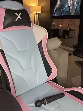 Snapshot of chelsiekink3 chatting on 01-21-25, 07:39 chelsiekink3 online show from 01-21-25, 07:39