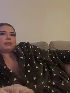 Snapshot of chelsiekink3 chatting on 03-21-25, 02:51 chelsiekink3 online show from 03-21-25, 02:51