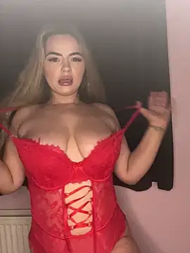 Snapshot of chelsiekink3 chatting on 03-22-25, 09:42 chelsiekink3 online show from 03-22-25, 09:42