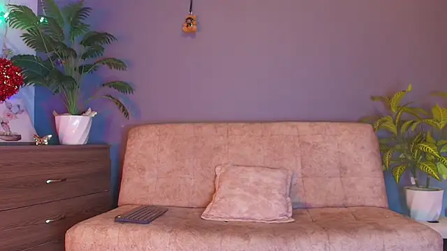 Snapshot of jade_brunnette chatting on 05-04-26, 08:16 jade brunnette online show from 05-04-26, 08:16
