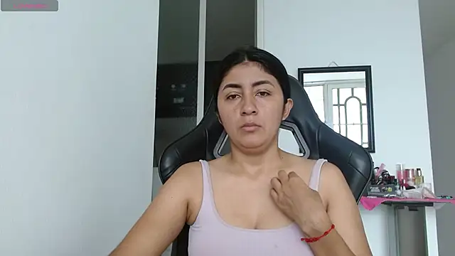 danna peterson1 online show from 11-17-25, 03:07