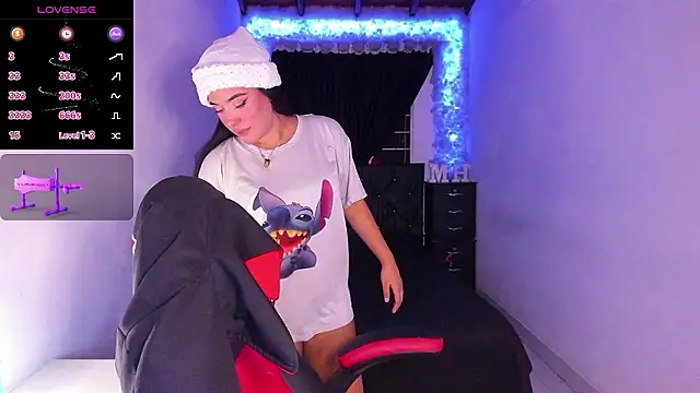 Mariana Hasper  online show from 12-06-24, 02:02