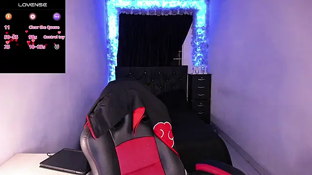 Mariana Hasper  online show from 02-24-25, 11:41