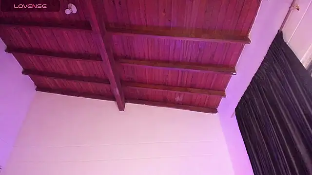 Mariana Hasper  online show from 01-11-26, 01:10