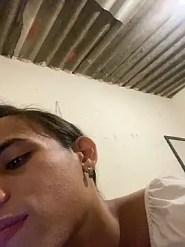 AlexaWarner online show from 12-22-25, 04:15