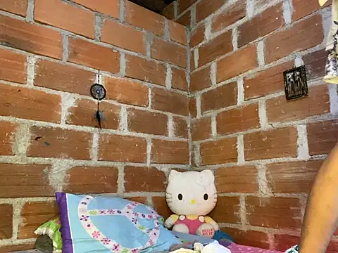 AlexaWarner online show from 04-12-26, 11:10