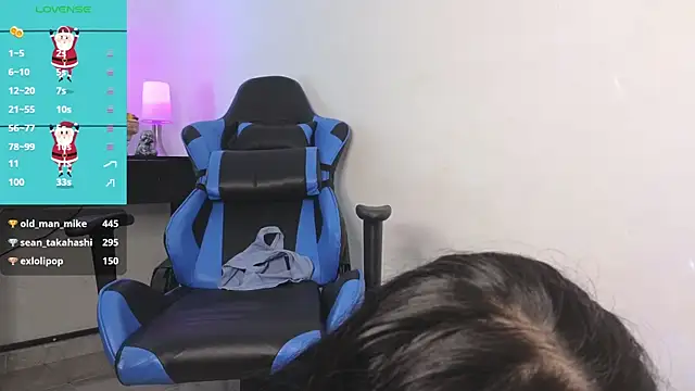 Snapshot of AlessiaVix chatting on 12-18-24, 05:10 AlessiaVix online show from 12-18-24, 05:10