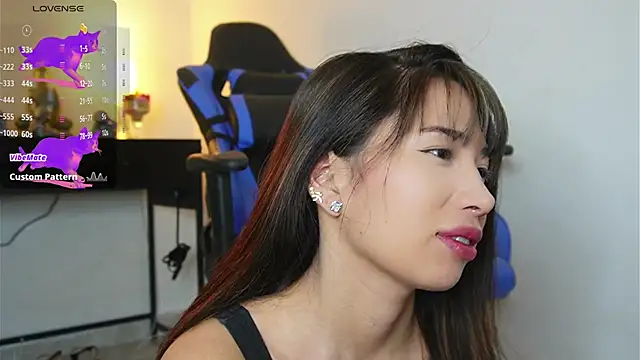 Snapshot of AlessiaVix chatting on 02-24-25, 05:31 AlessiaVix online show from 02-24-25, 05:31