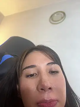 Snapshot of AlessiaVix chatting on 03-19-25, 09:16 AlessiaVix online show from 03-19-25, 09:16