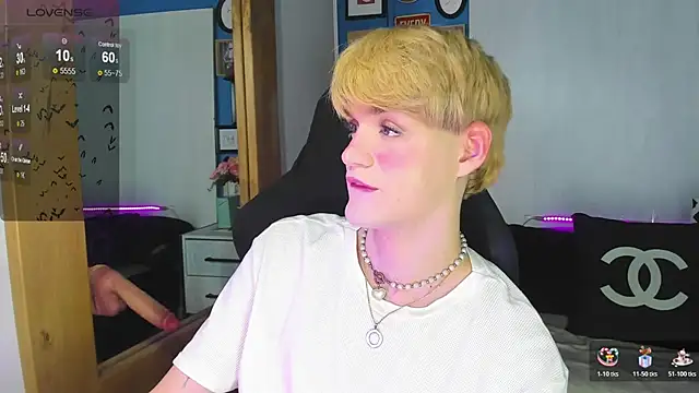 VladHellsing4 online show from 11-14-25, 02:49