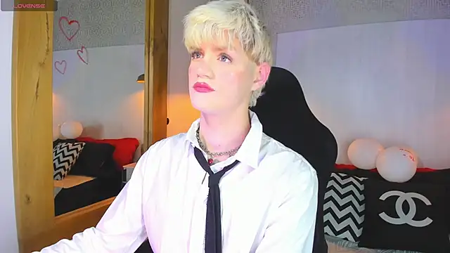 VladHellsing4 online show from 02-14-26, 02:25