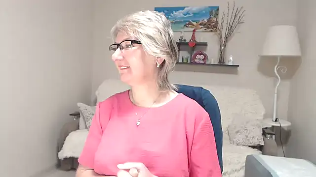 FleurMays online show from 01-15-26, 05:56