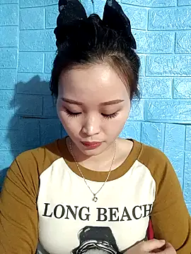 Snapshot of vatb chatting on 12-04-24, 02:42 vatb online show from 12-04-24, 02:42