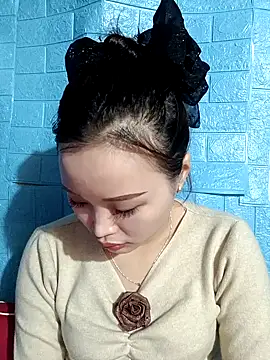 Snapshot of vatb chatting on 12-07-24, 12:52 vatb online show from 12-07-24, 12:52