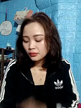 Snapshot of vatb chatting on 12-18-24, 12:54 vatb online show from 12-18-24, 12:54