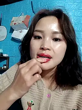 Snapshot of vatb chatting on 12-21-24, 08:39 vatb online show from 12-21-24, 08:39