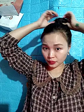 Snapshot of vatb chatting on 01-05-25, 02:27 vatb online show from 01-05-25, 02:27