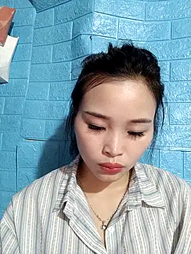 Snapshot of vatb chatting on 02-16-25, 03:26 vatb online show from 02-16-25, 03:26