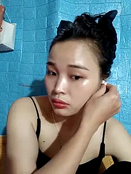 Snapshot of vatb chatting on 03-13-25, 01:21 vatb online show from 03-13-25, 01:21