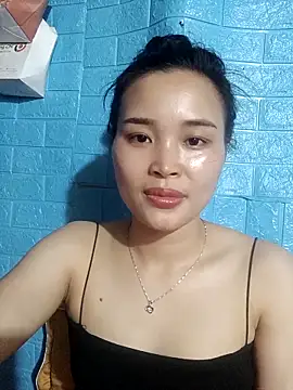 Snapshot of vatb chatting on 03-15-25, 02:23 vatb online show from 03-15-25, 02:23