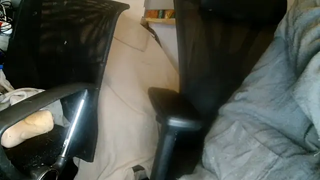 Snapshot of Gigadickman chatting on 01-01-25, 05:44 Gigadickman online show from 01-01-25, 05:44