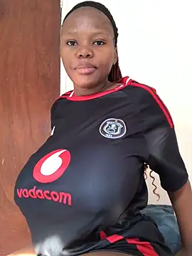 Snapshot of SexyAngeliqua chatting on 09-10-25, 06:35 SexyAngeliqua online show from 09-10-25, 06:35