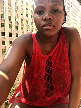 Snapshot of SexyAngeliqua chatting on 10-14-25, 07:42 SexyAngeliqua online show from 10-14-25, 07:42