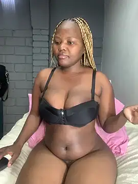Snapshot of SexyAngeliqua chatting on 05-10-26, 09:03 SexyAngeliqua online show from 05-10-26, 09:03