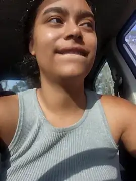 cinnaminnie online show from 03-20-25, 01:37