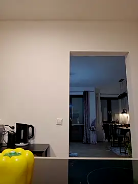 Snapshot of Jujuicy_97 chatting on 10-30-25, 04:30 Jujuicy 97 online show from 10-30-25, 04:30