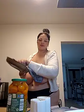 Snapshot of Jujuicy_97 chatting on 11-14-25, 08:29 Jujuicy 97 online show from 11-14-25, 08:29