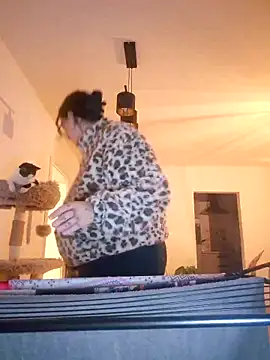 Snapshot of Jujuicy_97 chatting on 12-16-25, 07:08 Jujuicy 97 online show from 12-16-25, 07:08