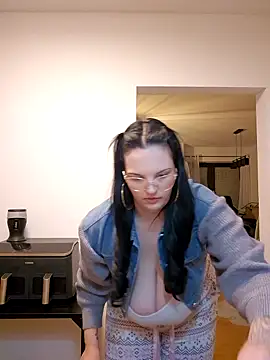 Snapshot of Jujuicy_97 chatting on 01-08-26, 05:04 Jujuicy 97 online show from 01-08-26, 05:04