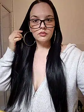 Snapshot of Jujuicy_97 chatting on 01-18-26, 04:00 Jujuicy 97 online show from 01-18-26, 04:00