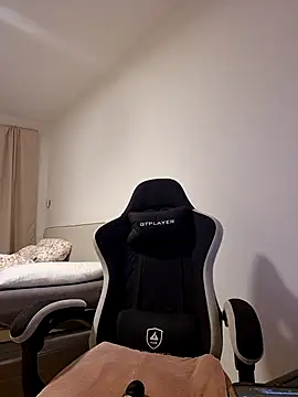 Snapshot of Jujuicy_97 chatting on 02-17-26, 06:47 Jujuicy 97 online show from 02-17-26, 06:47