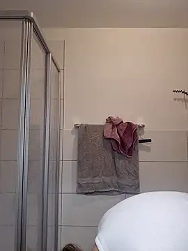 Snapshot of Jujuicy_97 chatting on 02-27-26, 07:03 Jujuicy 97 online show from 02-27-26, 07:03