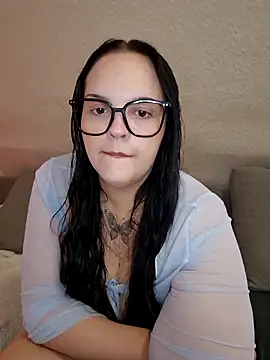 Snapshot of Jujuicy_97 chatting on 05-29-26, 01:09 Jujuicy 97 online show from 05-29-26, 01:09