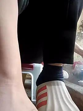 JasminePham online show from 01-20-25, 01:07