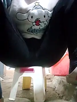 JasminePham online show from 02-10-25, 01:14