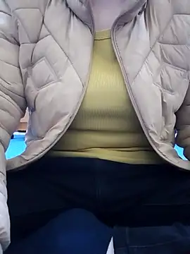 JasminePham online show from 02-24-25, 01:46